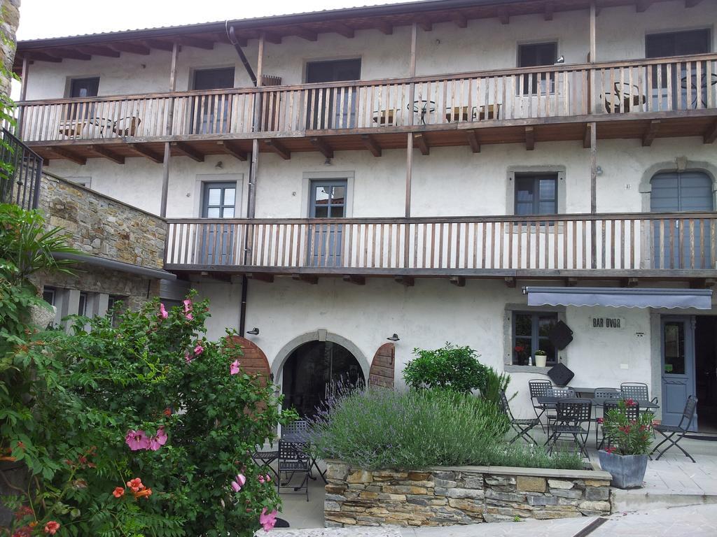 דוברובו Boutique Hotel Dvor מראה חיצוני תמונה