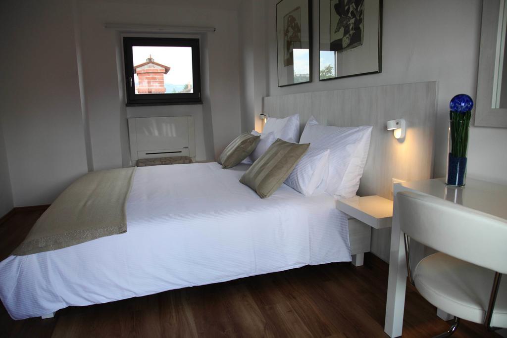 דוברובו Boutique Hotel Dvor חדר תמונה