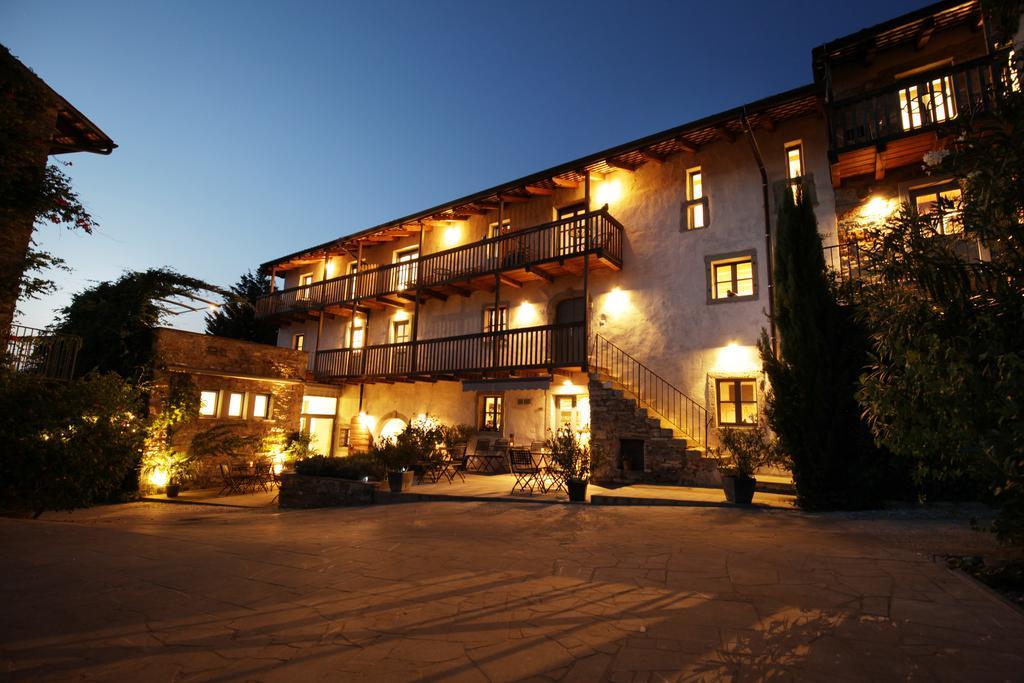 דוברובו Boutique Hotel Dvor מראה חיצוני תמונה